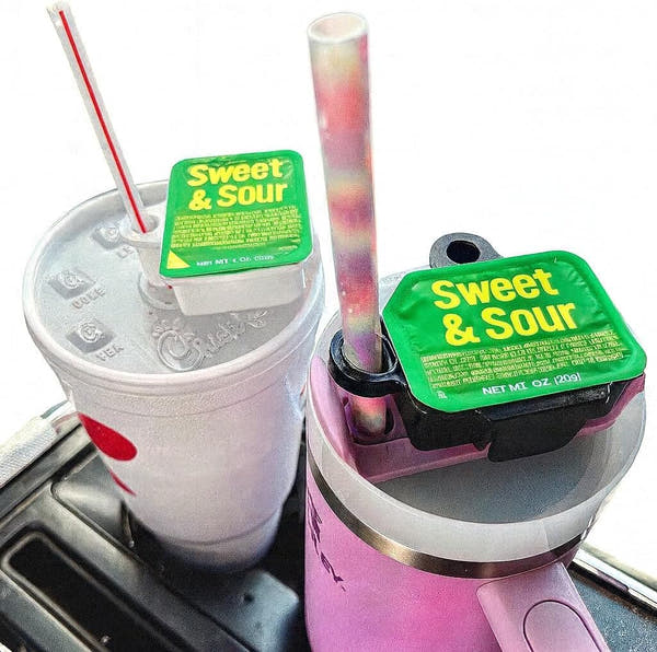 Stay Saucy™ Dipping Sauce Holder