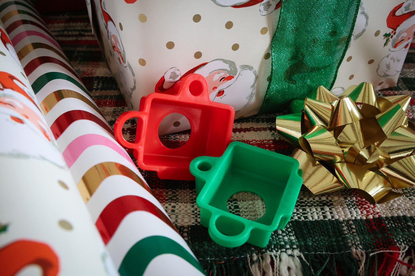 Stay Saucy™ Dipping Sauce Holder (4-Pack) (90's Christmas)