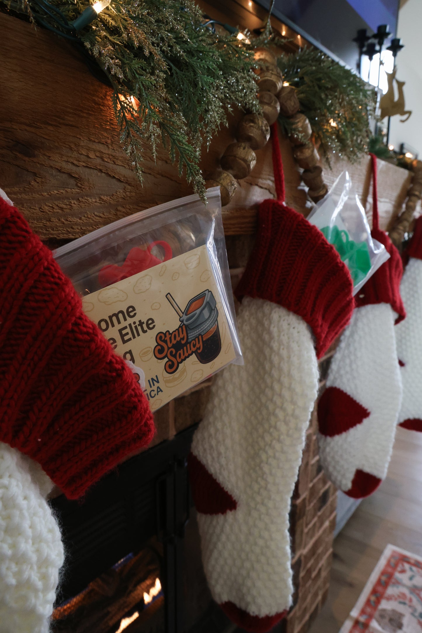 Stay Saucy™ Dipping Sauce Holder (4-Pack) (90's Christmas)